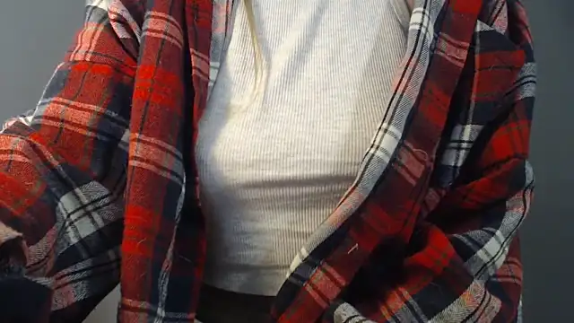 charm  me online show from March 9, 3:59 pm