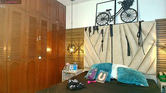 KimberlyFox t online show from April 28, 1:48 pm