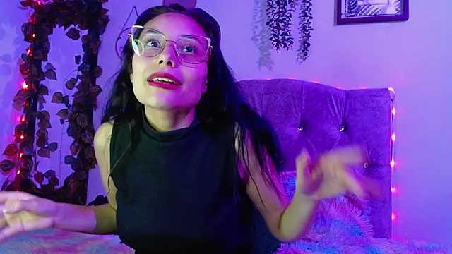 valkiry  online show from April 27, 8:50 pm