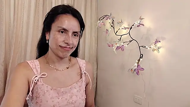 Bella Exhibition online show from April 23, 7:05 pm