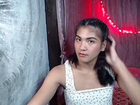 ursexykittykat xx online show from February 12, 4:19 pm