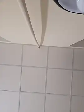 LinaGlow  online show from November 28, 4:32 pm