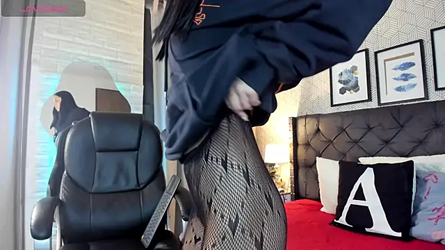 valentina  desire online show from April 23, 12:12 pm