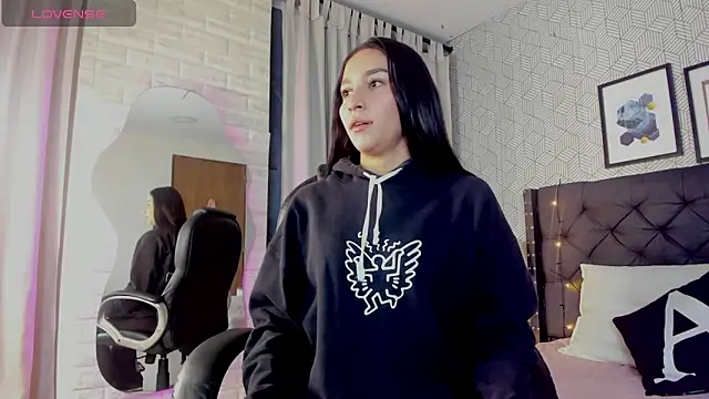 valentina  desire online show from April 27, 12:02 pm