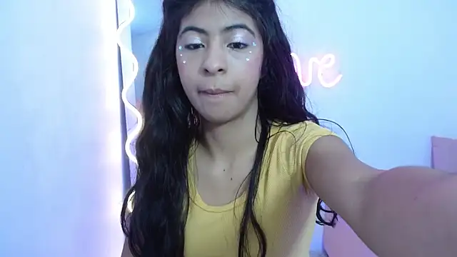 Sandyy tay online show from November 22, 11:46 am