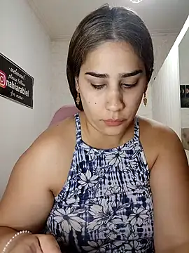 nahiarabiel33 online show from March 11, 3:36 pm