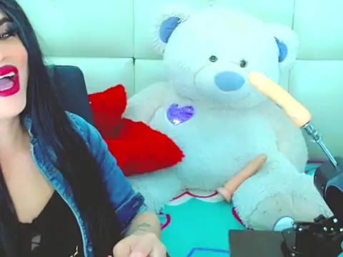 NharaBigCock online show from April 22, 7:33 pm