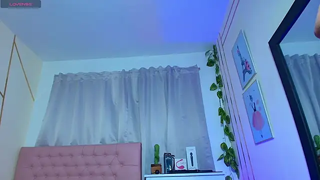 Lulu swarts online show from December 14, 3:34 am