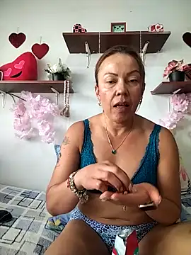 salomehill1 online show from April 23, 7:16 pm