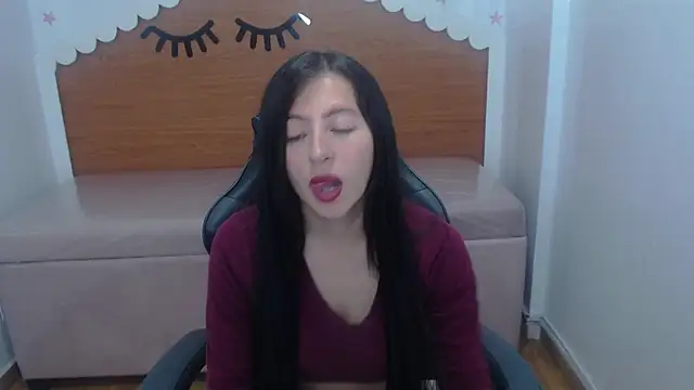 scarlett percy t online show from December 13, 7:53 pm