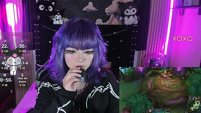 ravencollen online show from April 23, 8:11 pm