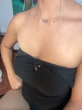 alisaa jhons1 online show from February 17, 2:33 am