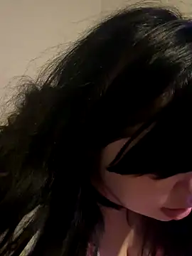 juicygoth202 online show from November 28, 8:45 pm