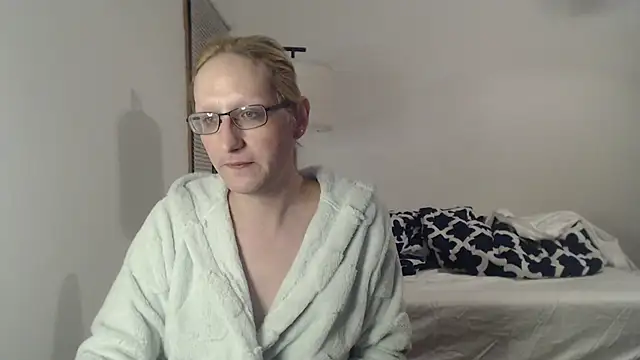 Savanah Banana  online show from January 15, 11:05 am