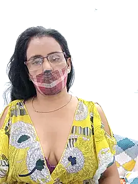 sanjana077 online show from April 24, 2:58 am