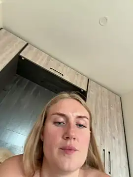 olliebells online show from June 21, 2:43 pm