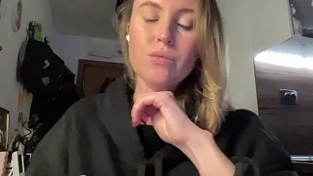 Ameli8 online show from January 17, 7:10 pm