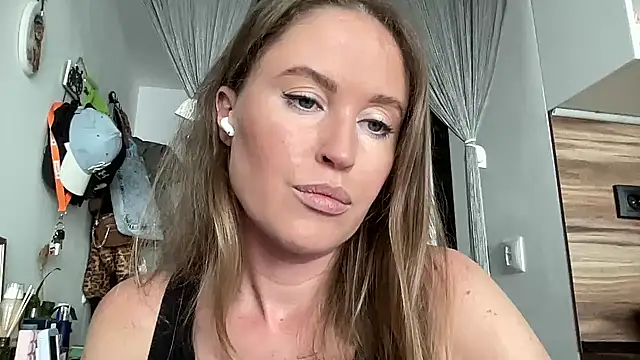 Ameli8 online show from May 22, 11:08 am