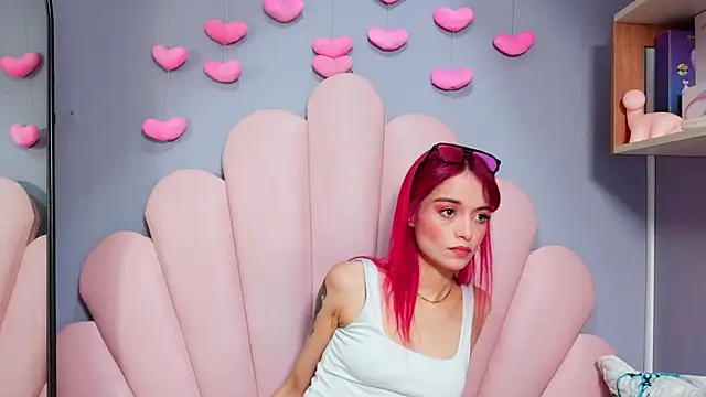 luci miller online show from April 25, 3:42 am