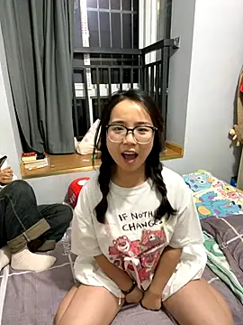 Hmm 0303 online show from November 15, 3:35 pm