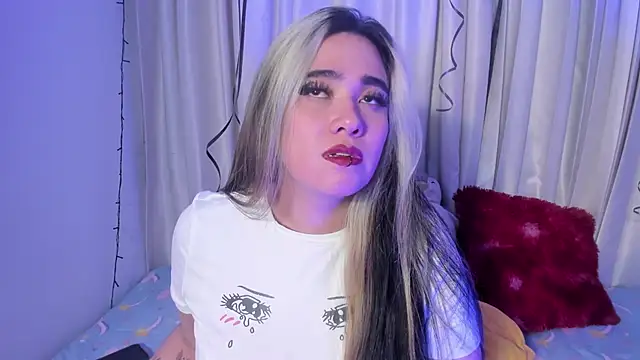 Lilith Zenith  online show from March 8, 4:16 am