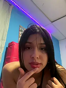 Chiquinquira3 online show from November 14, 3:17 am