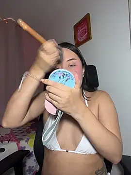 Melody Spencer26 online show from April 21, 6:04 pm