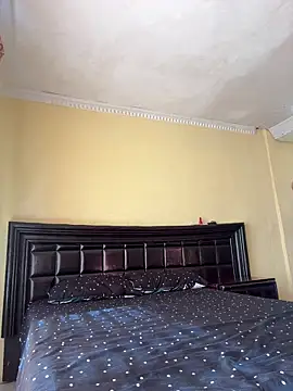 NiaLong21  online show from February 25, 1:09 pm