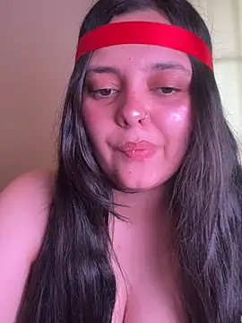 candicewest  online show from May 1, 9:07 pm