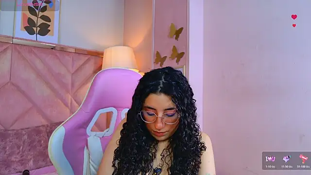 DemiJones  online show from April 22, 4:09 am