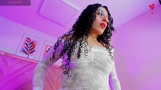 DemiJones  online show from February 19, 4:01 am