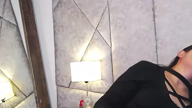 LannyShell online show from December 17, 5:17 pm