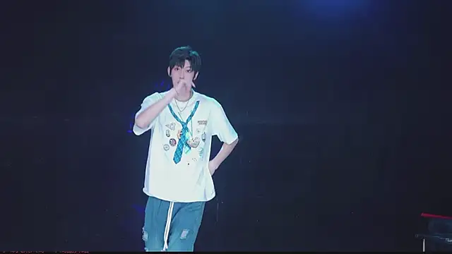 AAA-winner online show from April 22, 6:10 am