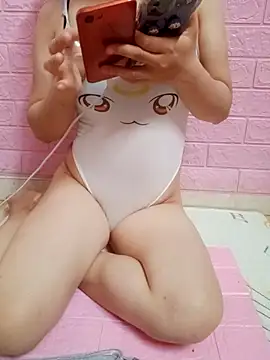 NannanLy2002 online show from February 25, 5:17 am