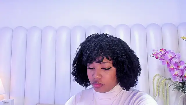 BrendaFernandez  online show from February 17, 1:54 pm