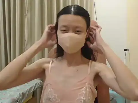 Lil-Cherries online show from February 13, 1:24 pm