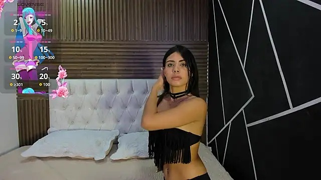 ZarinaWynne online show from March 27, 1:23 pm