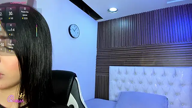 ZarinaWynne online show from April 7, 1:46 pm