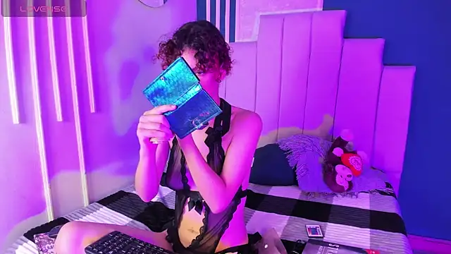 AliceMadnes online show from November 27, 4:48 am