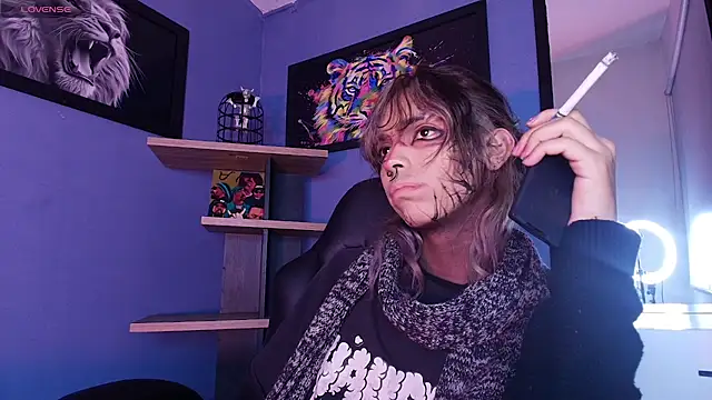 luxiel  online show from November 21, 11:18 pm