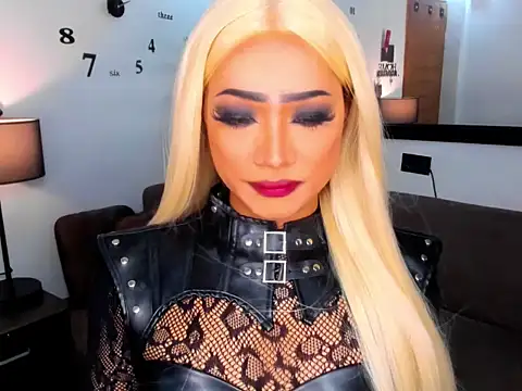 GwennGoddess online show from March 9, 5:54 am