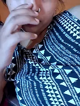 Sexy Divya   online show from June 22, 3:25 am