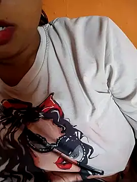 Sexy Divya   online show from June 18, 10:42 am