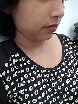 Sexy Divya   online show from July 25, 8:54 am