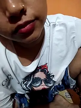 Sexy Divya   online show from April 23, 6:10 pm