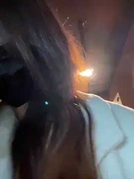 luna-sisi online show from November 8, 5:23 am