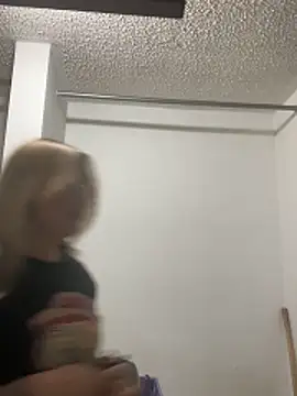 ariannawil online show from April 27, 12:19 am