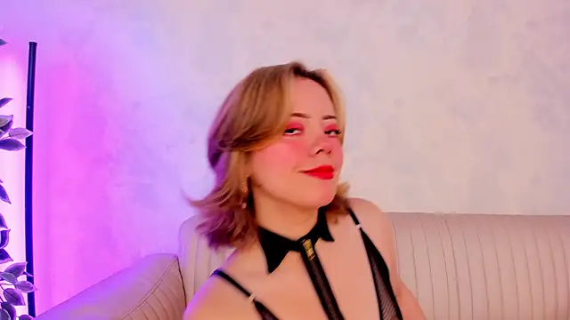 AnnaTylor online show from January 17, 12:34 pm