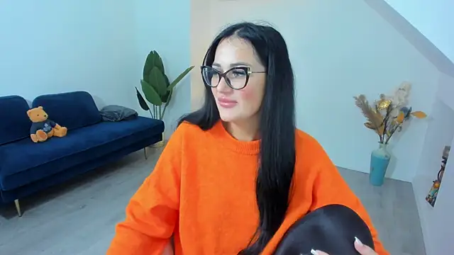 AnyaEvy online show from February 16, 4:45 am