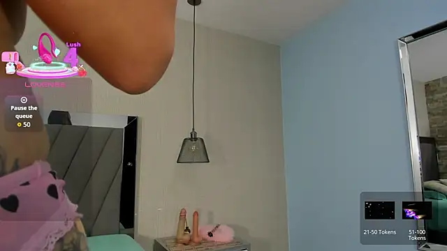 IRENNEBLAZER online show from April 28, 12:53 pm